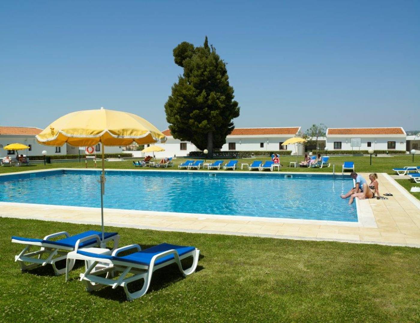 Vilamoura-Golf-Apartments-Pool-7