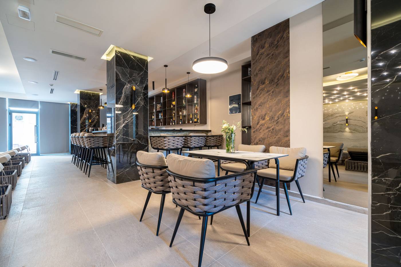 Hotel-Millennium-Pool-44