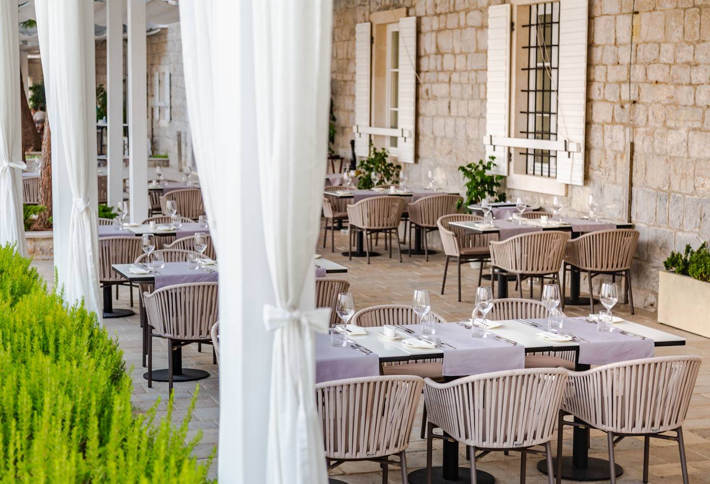 Lazure-Hotel---Marina-Restaurant-21