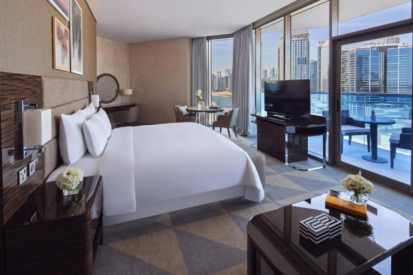 Hyde-Hotel-Dubai-Room-17