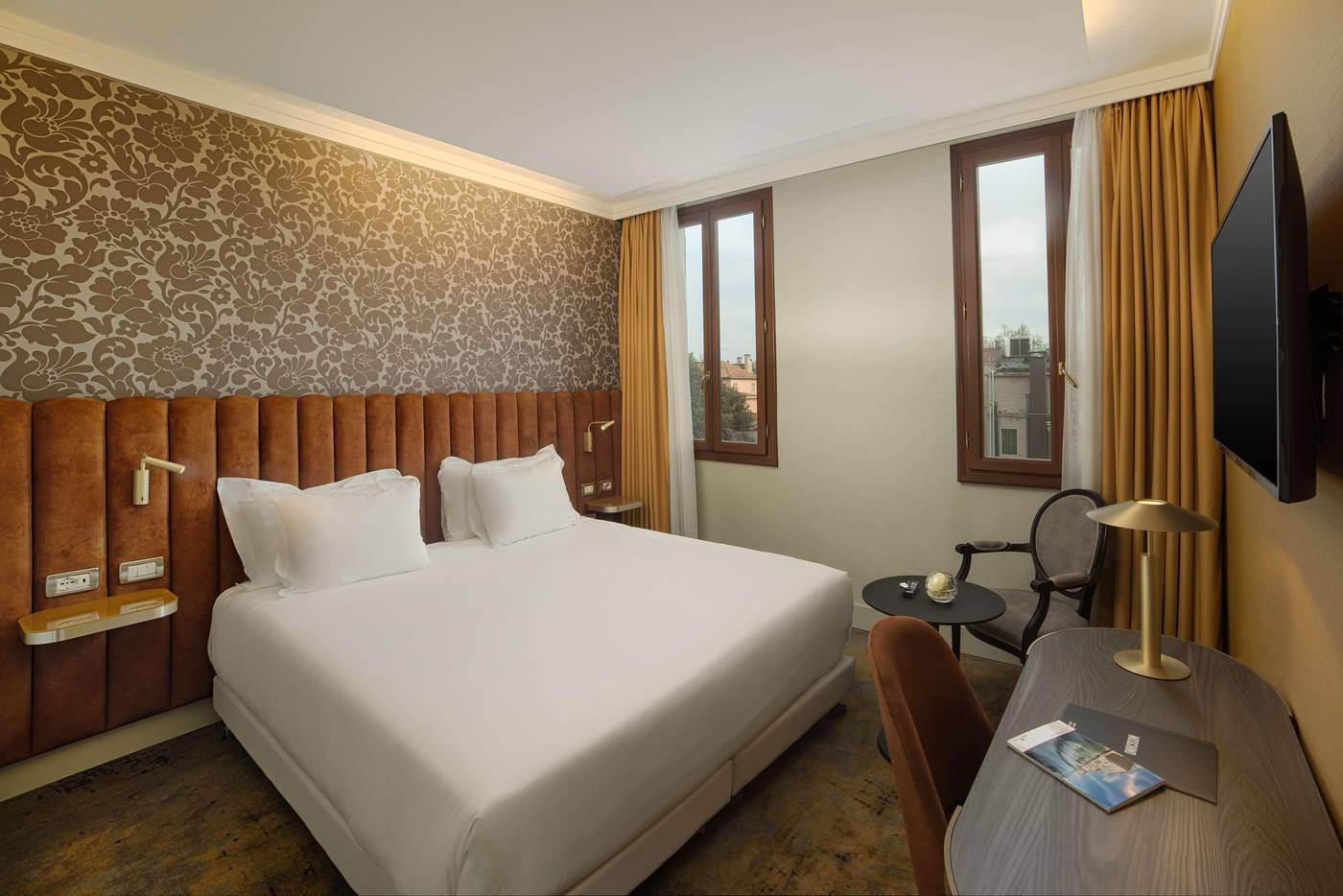 NH-Venezia-Santa-Lucia-Room-6