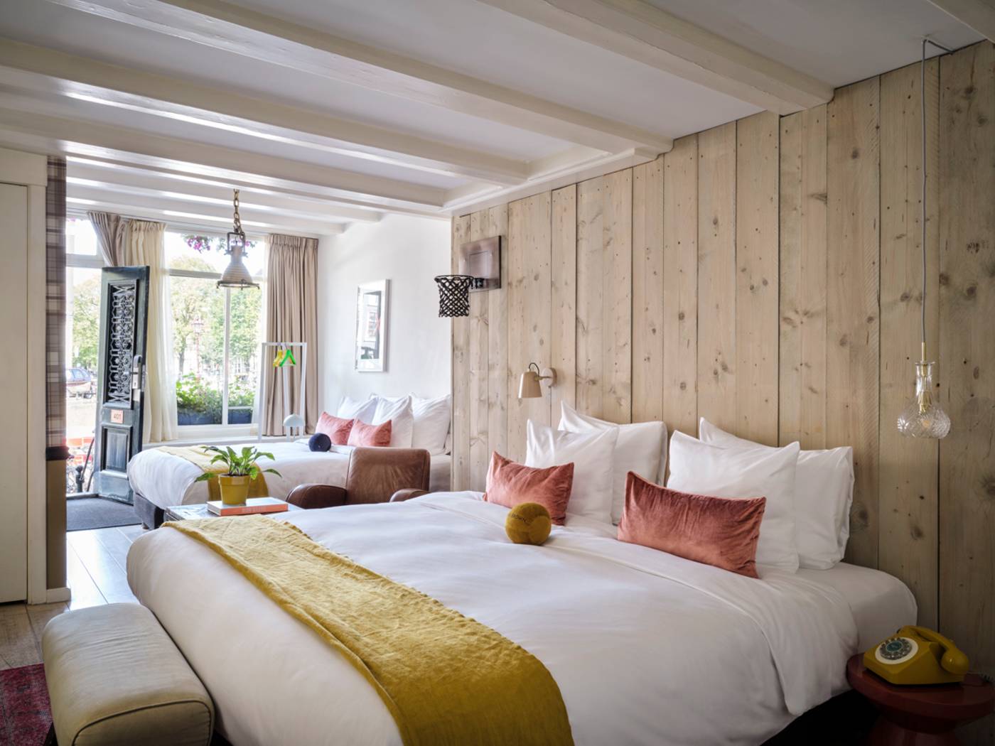 Max-Brown-Hotel-Canal-District--part-of-Sircle-Collection-Room-7