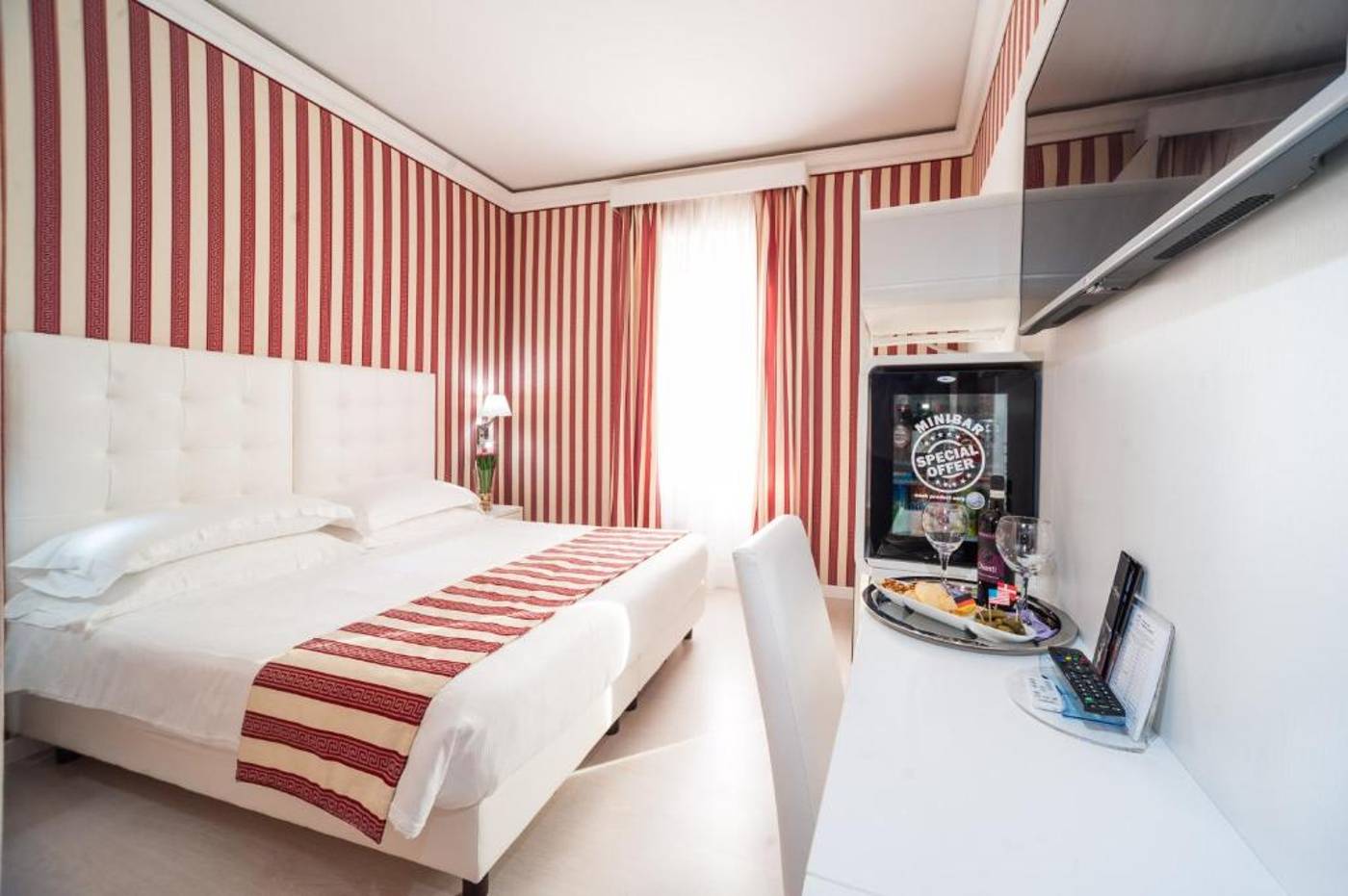 Relais-Trevi-95-Boutique-Hotel-Room-27