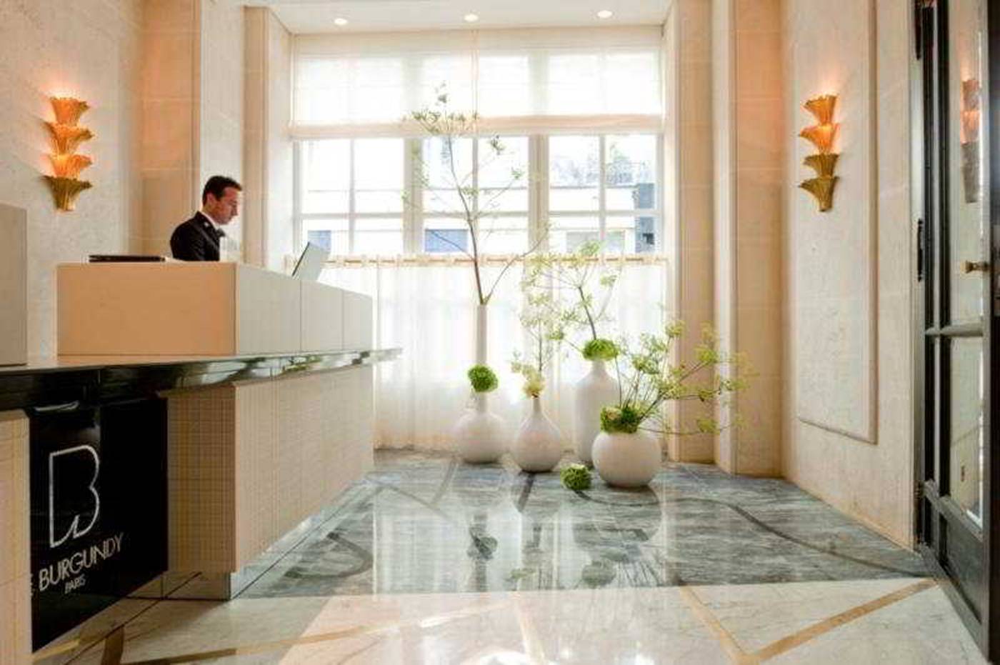 Le-Burgundy-Paris-Lobby-17