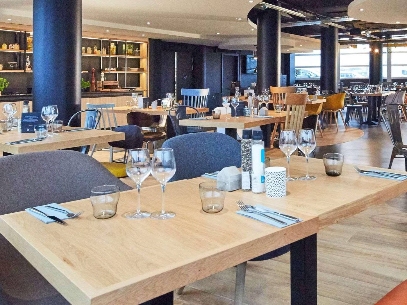 Campanile-Le-Bourget-Airport-Restaurant-29