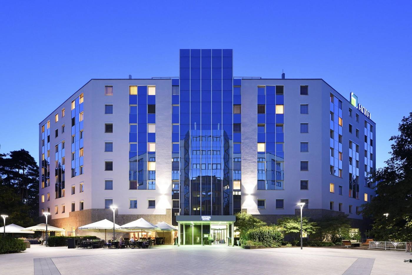 Novina Sudwestpark Hotel-Germany-NURNBERG-General view-4