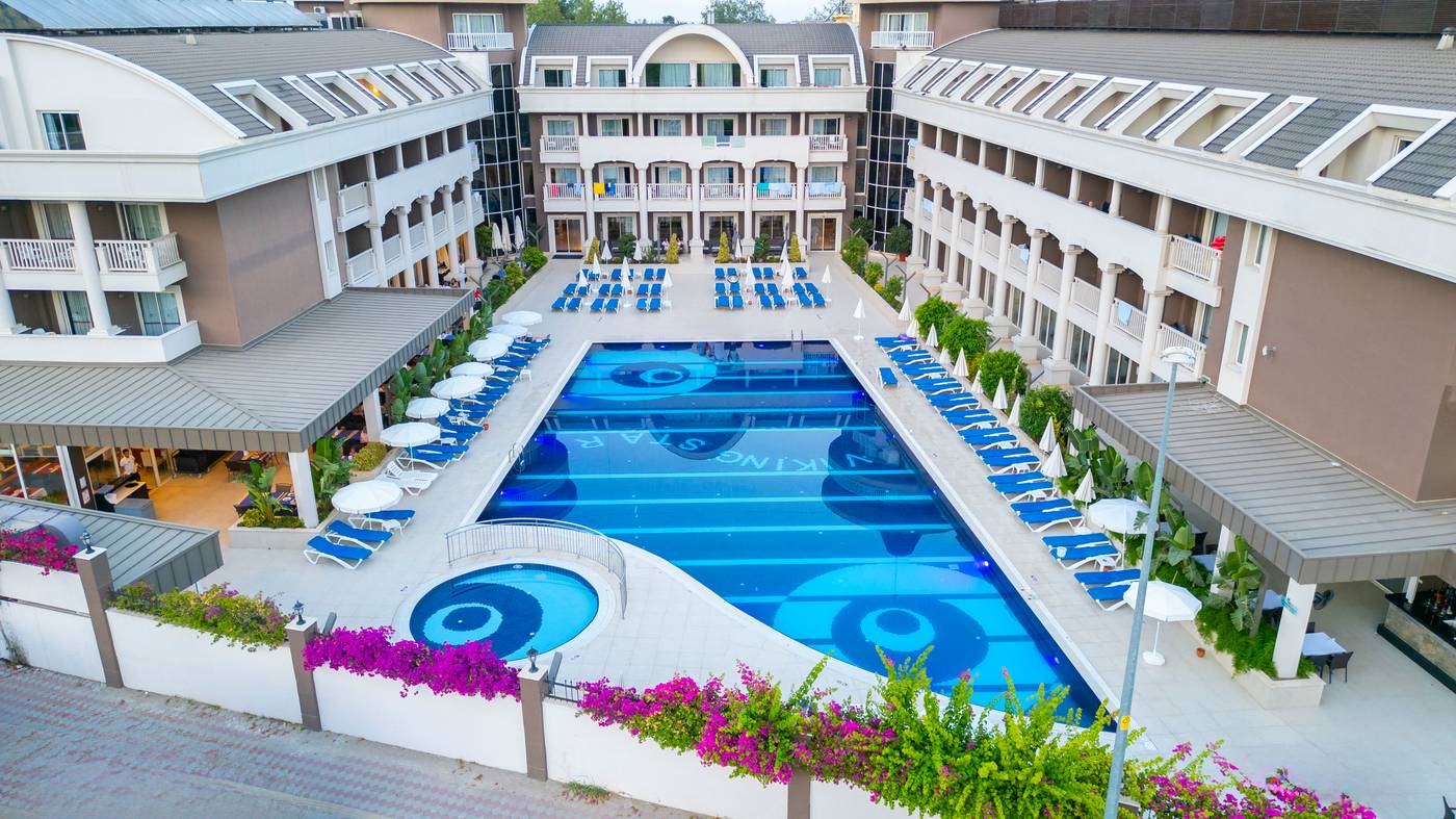Viking-Star-Hotel-Pool-4