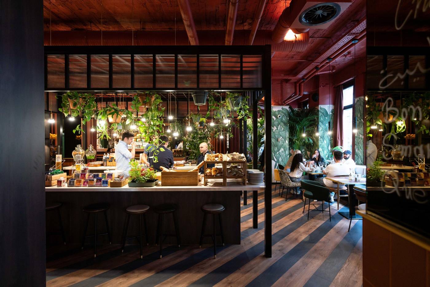 Hotel-Indigo-Brussels-City-Restaurant-24