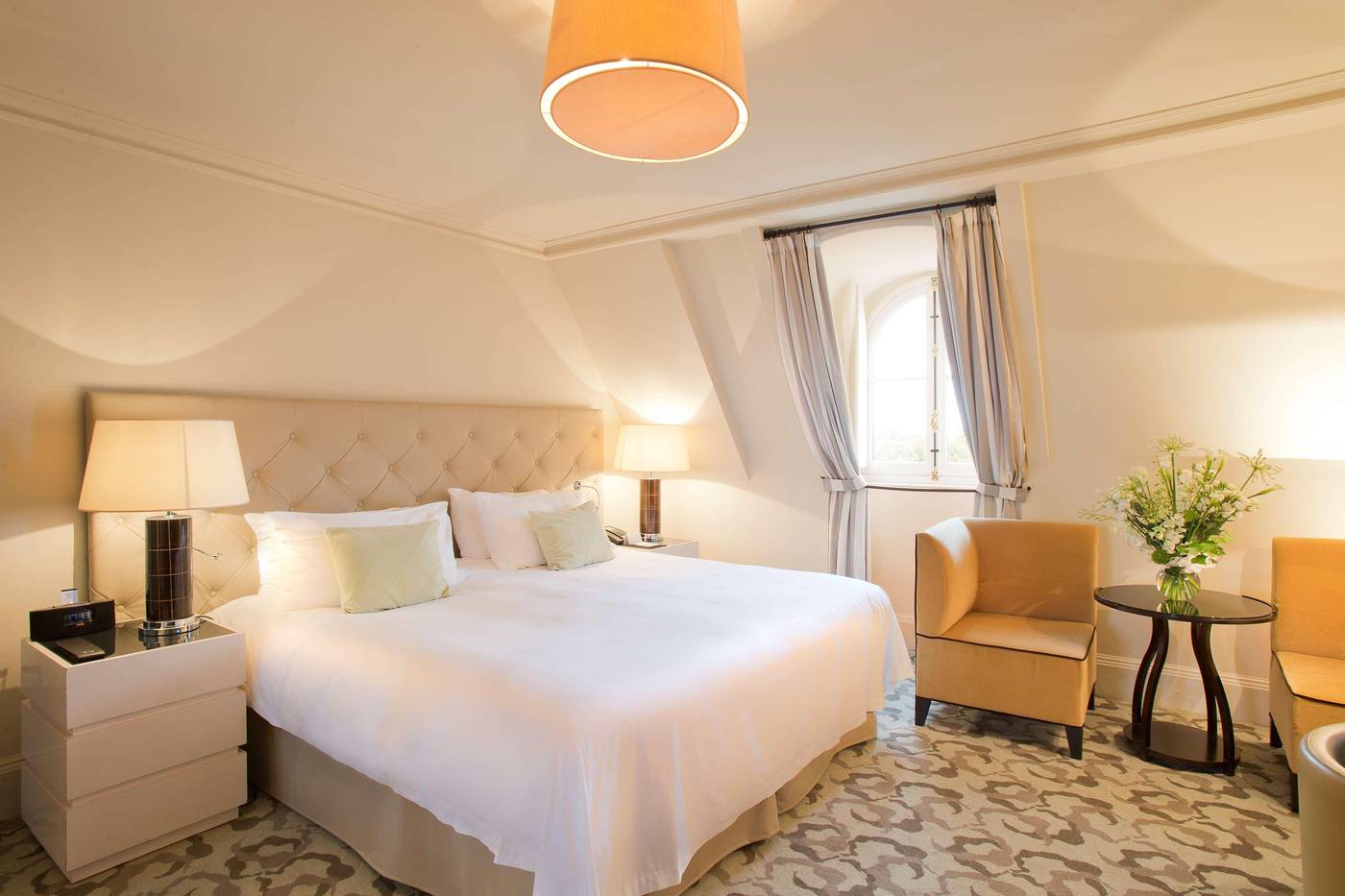 Waldorf-Astoria-Versailles---Trianon-Palace-Room-35