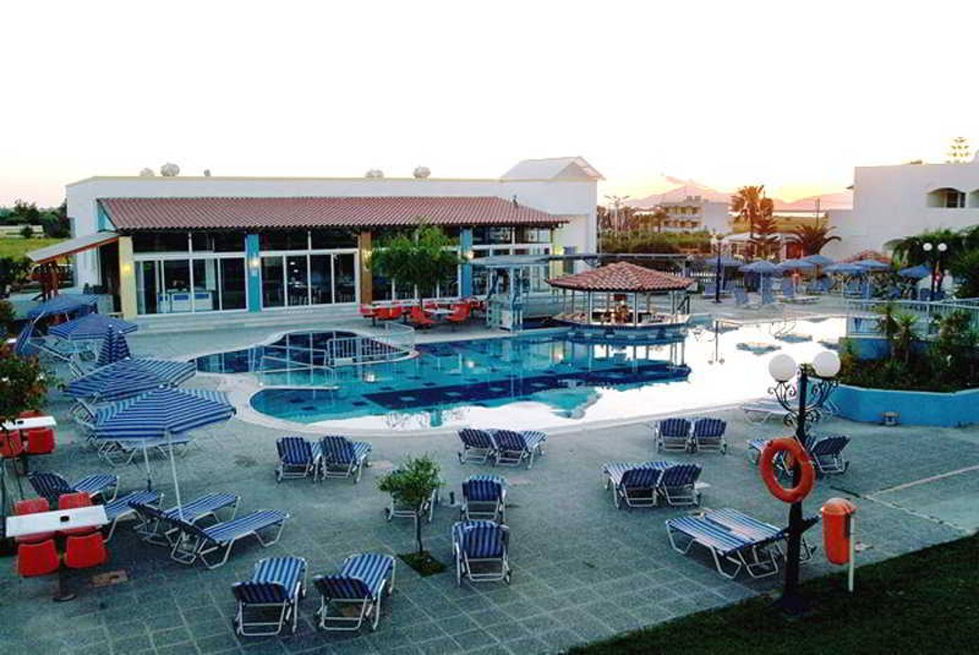 Ilios-Hotel-Pool-7