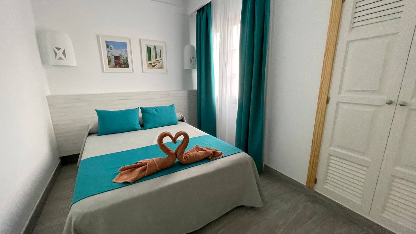 Palmeras-Garden-Room-38