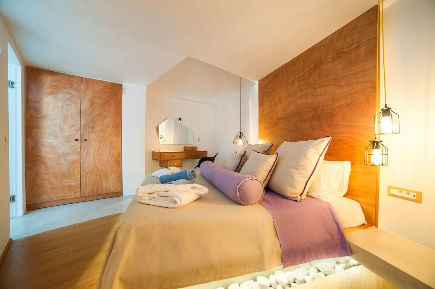 Armeni-Village-Room-12