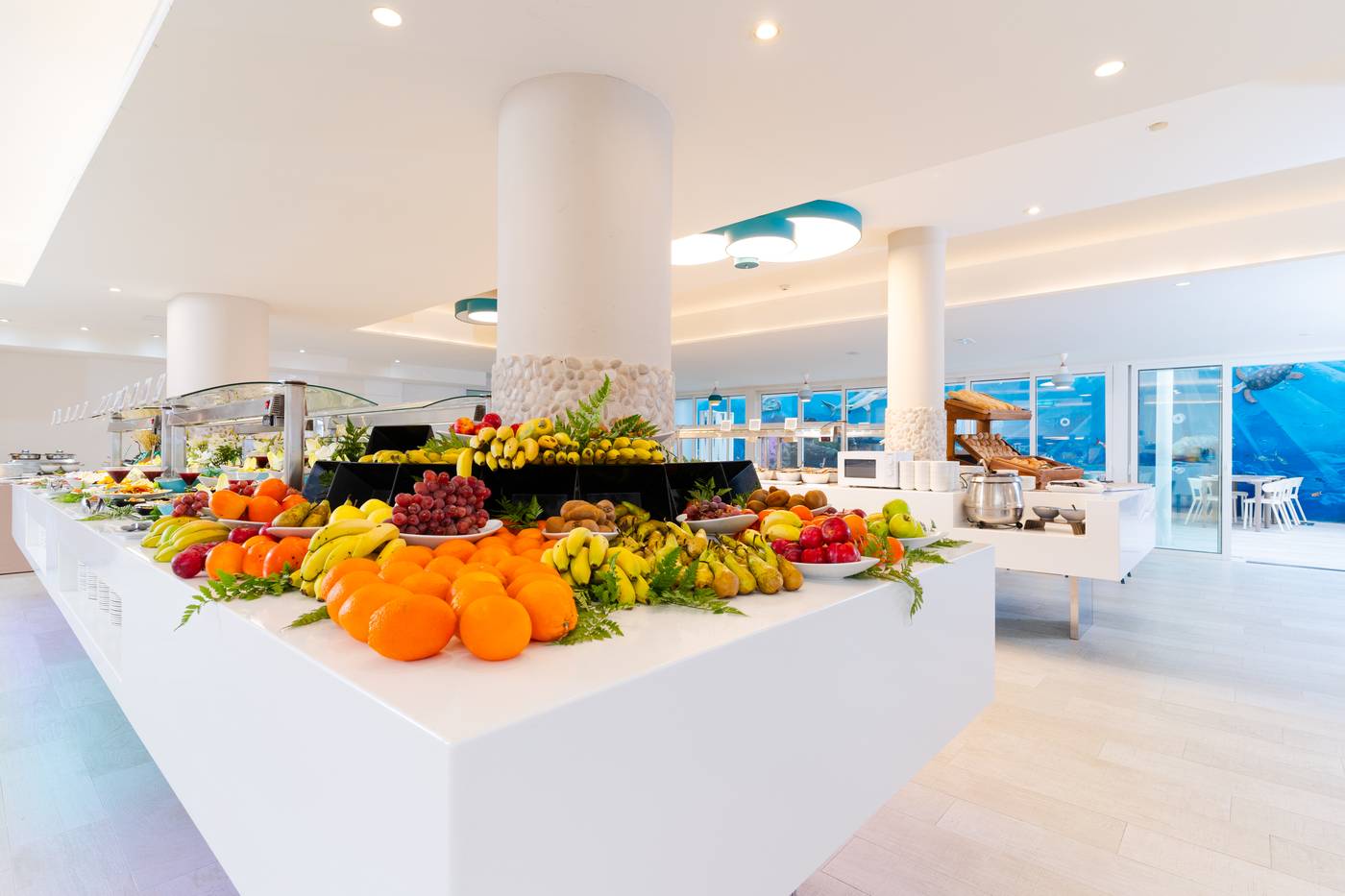 Hovima-La-Pinta-Beachfront-Family-Hotel-Restaurant-37