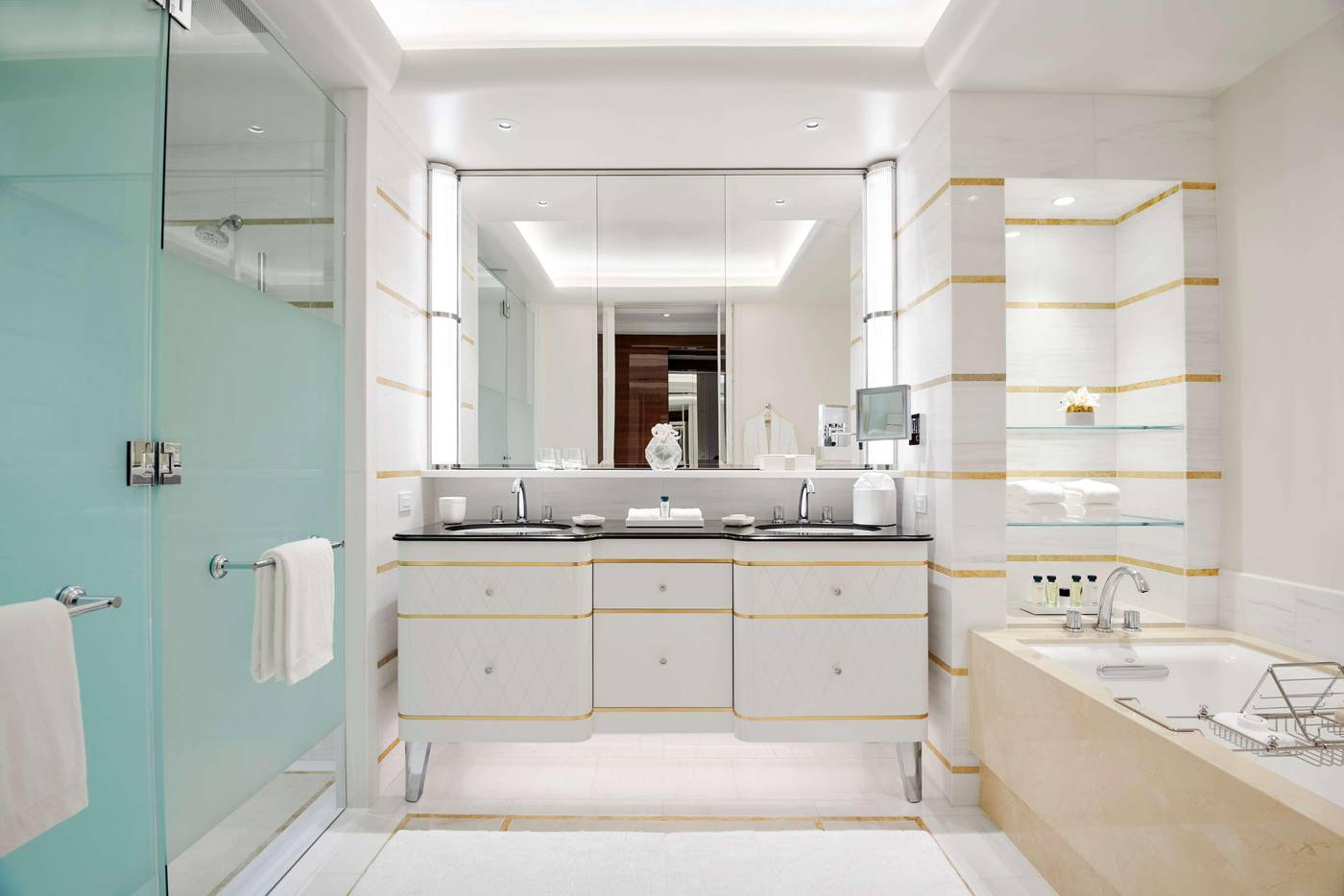 Waldorf-Astoria-Beverly-Hills--CA-Room-47