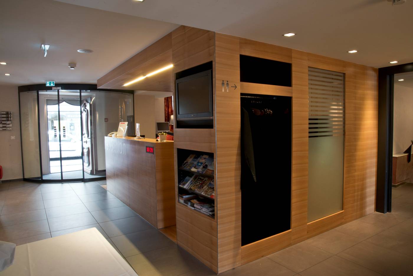 Des Alpes-Switzerland-Luzern-Lobby-5