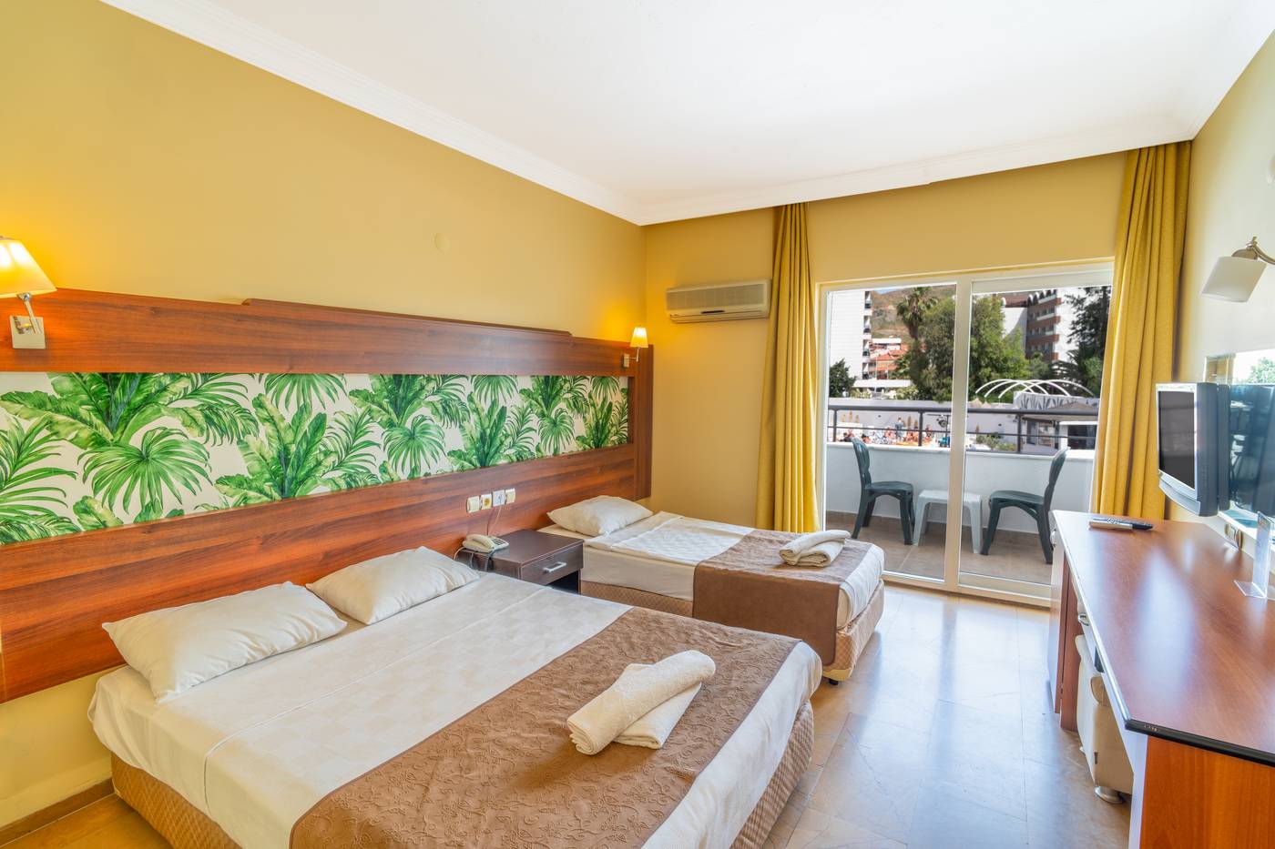 Club Munamar Beach Resort