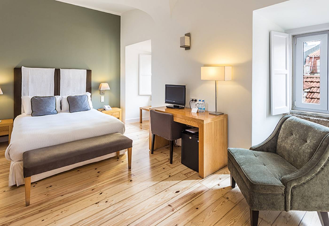 York-House-Hotel-Room-9