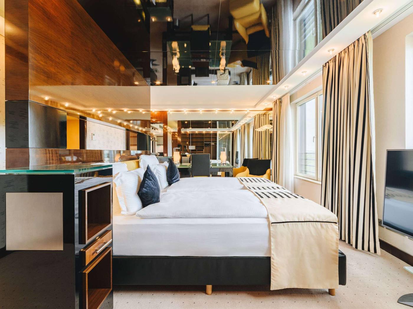 Pullman-Berlin-Schweizerhof-Room-4