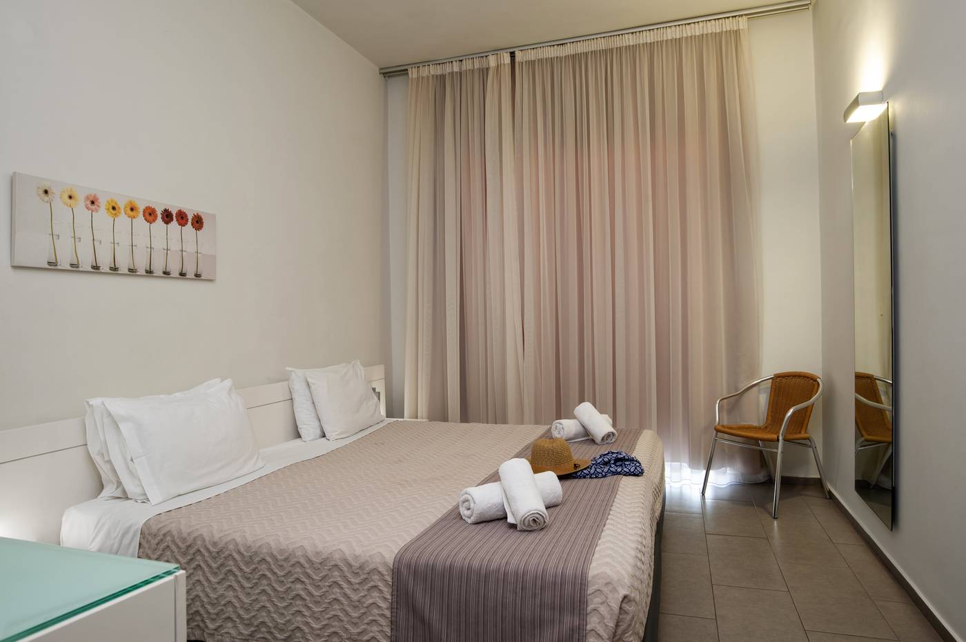 Atlantis-City-Hotel-Room-3