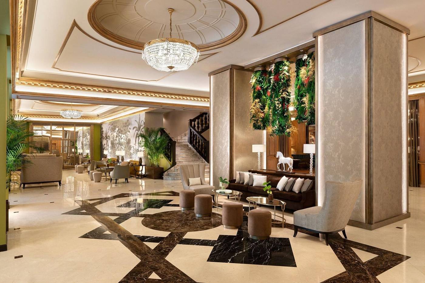 The-Westin-Palace-Milan-Lobby-4