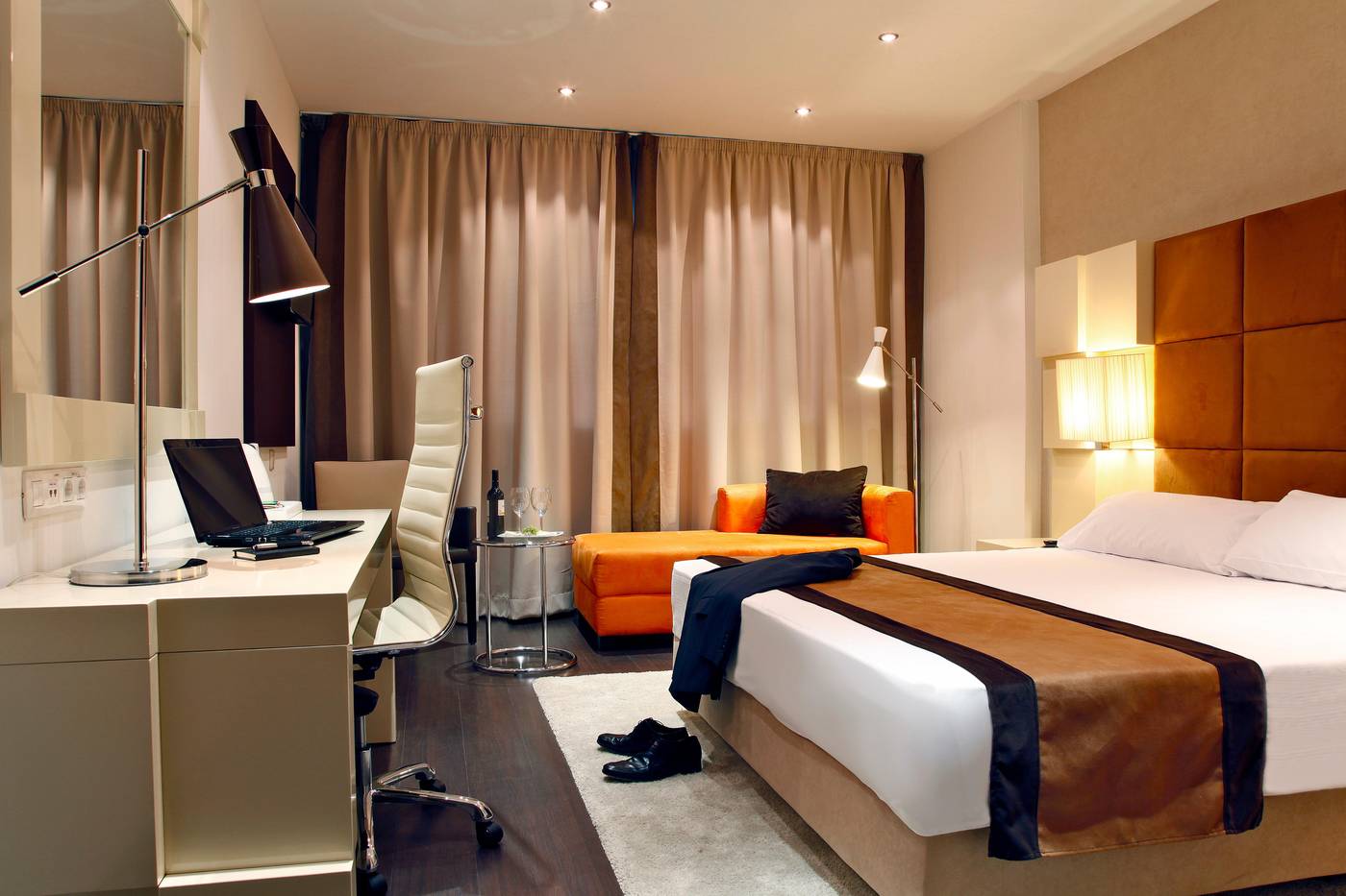 Holiday-Inn-Madrid-Las-Tablas-Room-5