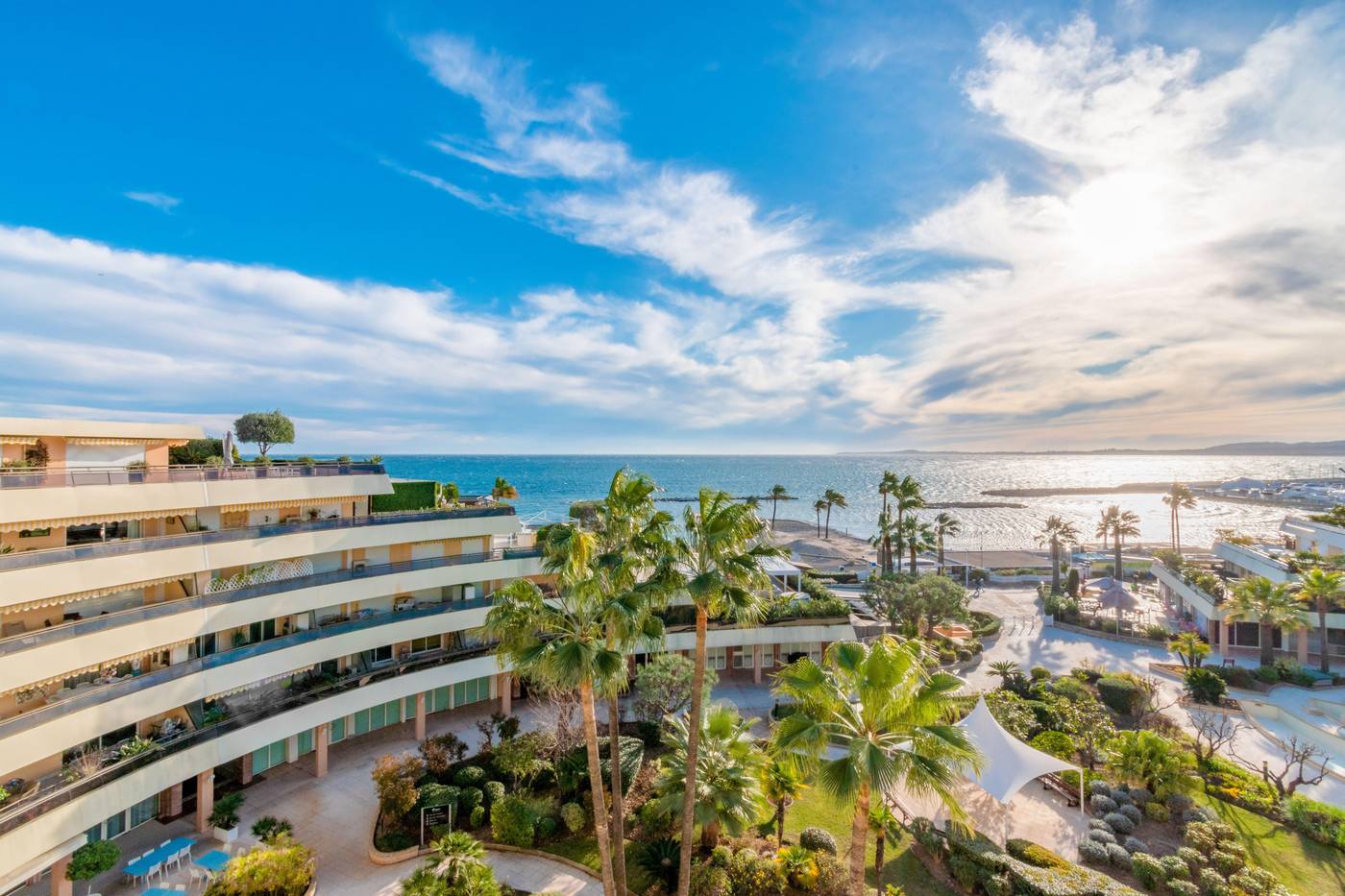 Holiday-Inn-Resort-Nice-Port-St--Laurent-General-view-5