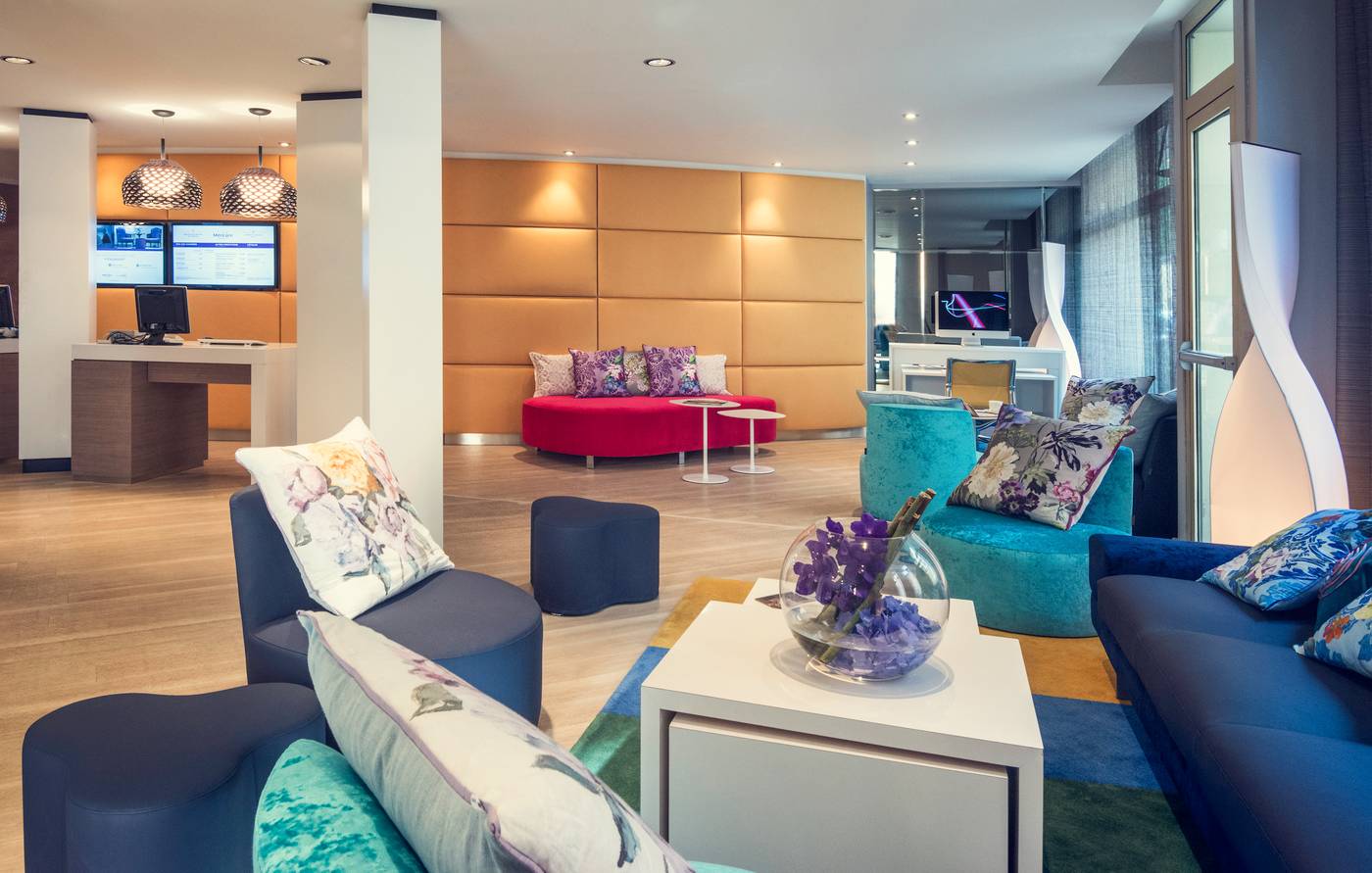 Mercure-Nice-Centre-Grimaldi-Lobby-56