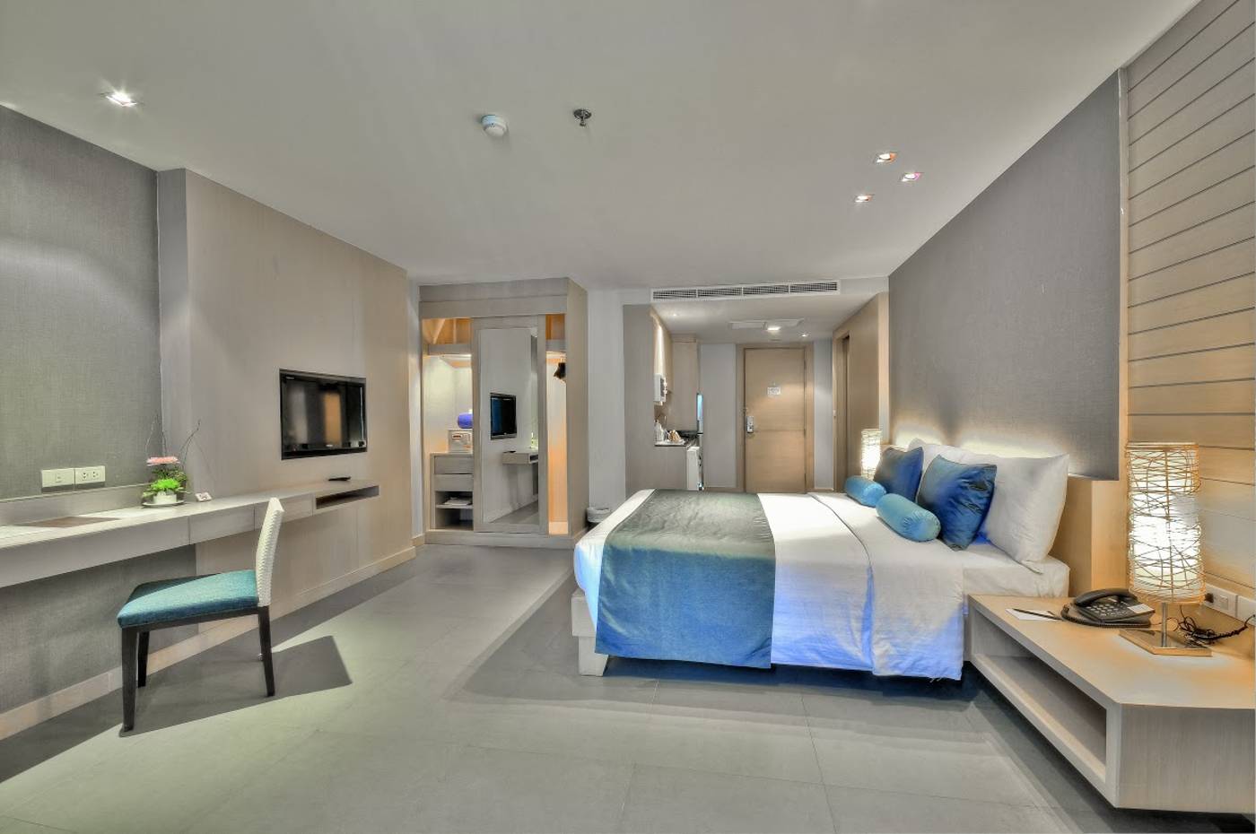 The-Ashlee-Heights-Patong-Room-5