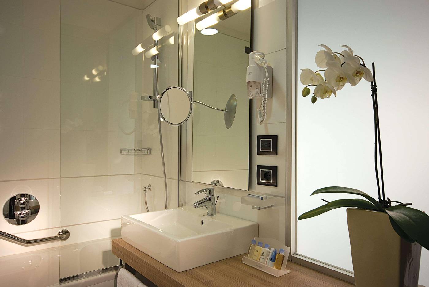 DoubleTree-by-Hilton-Milan-Room-20