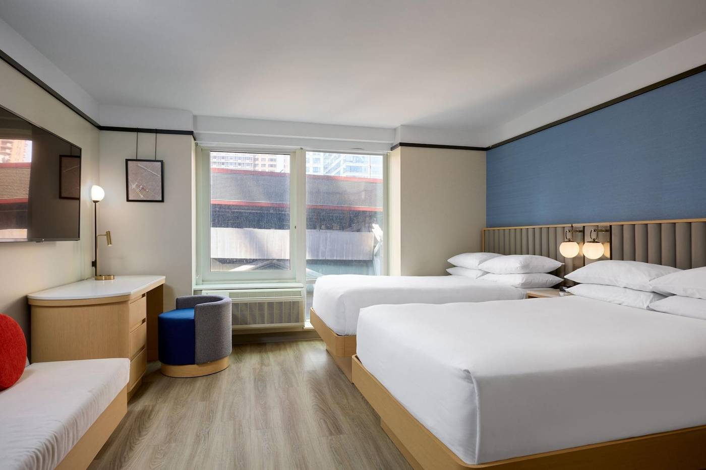 Delta-Hotels-New-York-Times-Square-Room-7