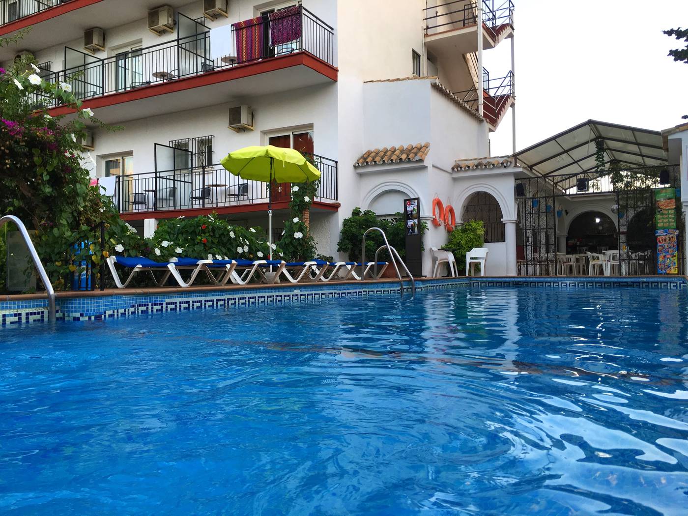 Carmen-Teresa-Pool-2