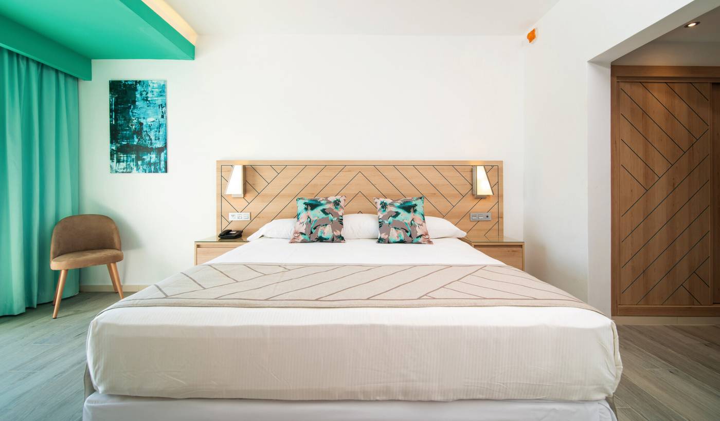 Riu-Ocho-Rios-All-Inclusive-Room-28