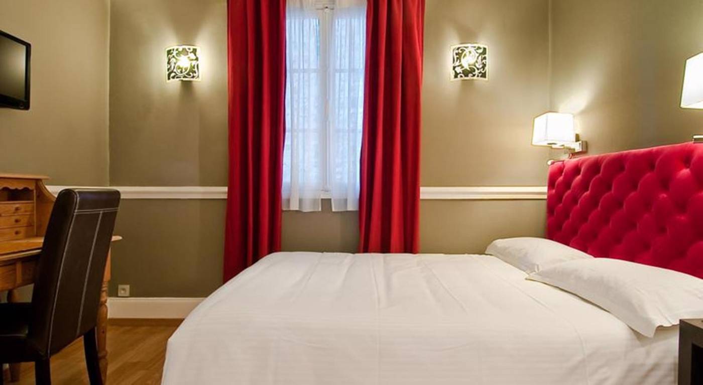 Hotel-Claude-Bernard-Saint-Germain-Room-18