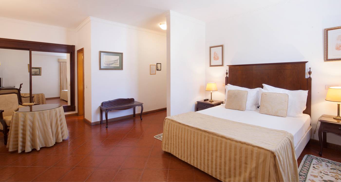 Turim-Club-D-Azeit-o-Hotel-Room-20