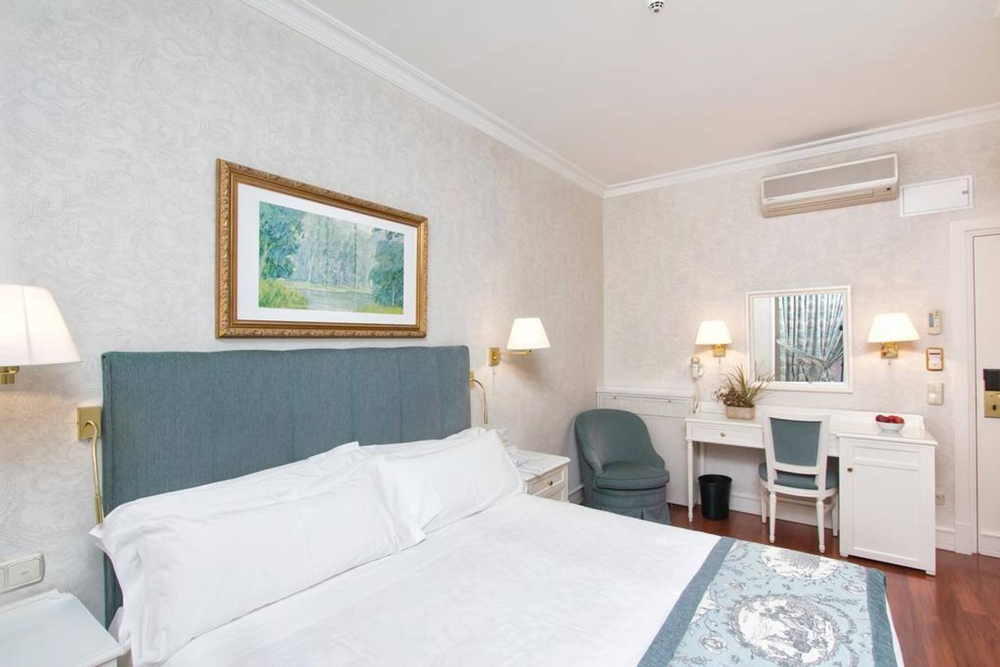 Hotel-Atlantico-Room-18