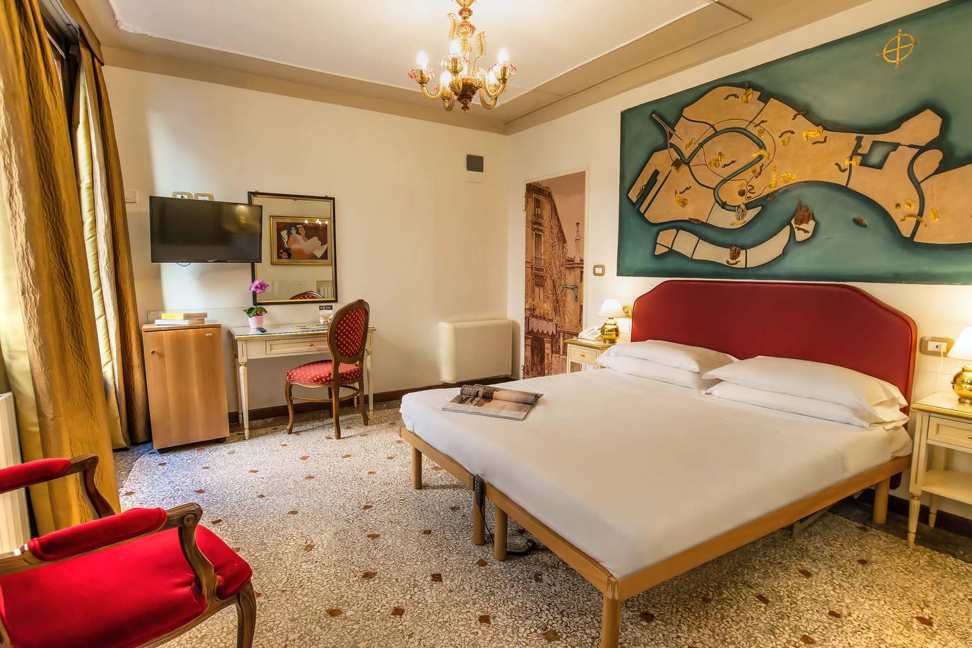 La-Fenice-et-des-Artistes-Room-30