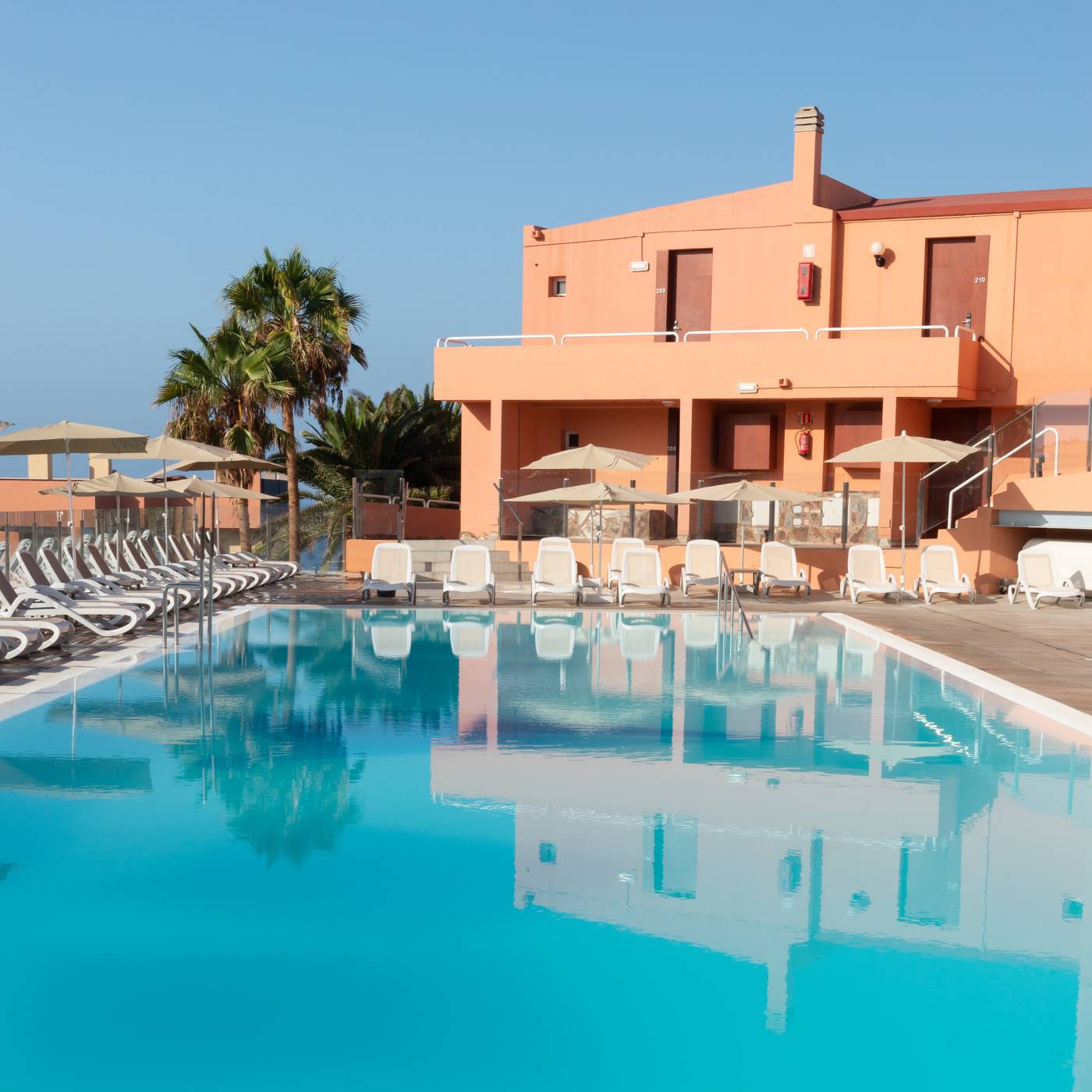 Marina-Elite-Resort-Pool-2