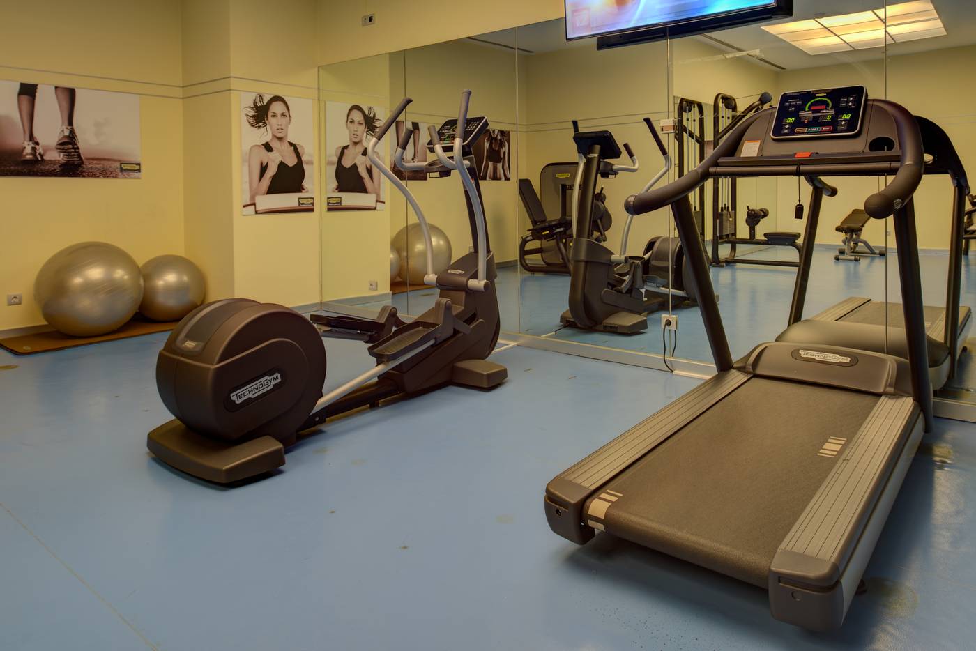 VIP-Executive-Entrecampos---Hotel---Conference-Sports-and-Entertainment-35