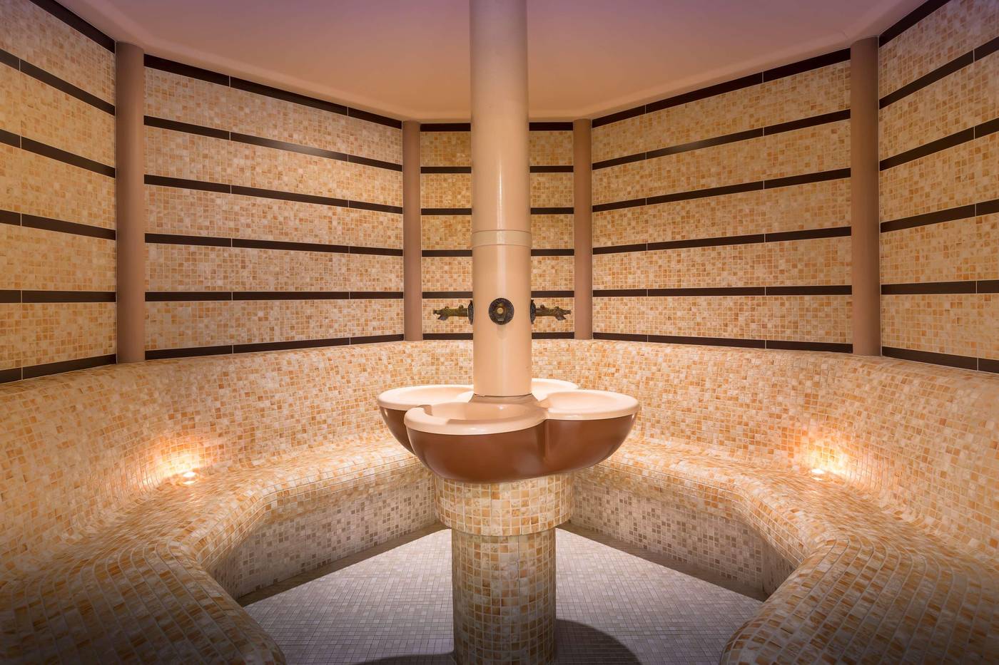 Barcelo-Costa-Ballena-Sports-and-Entertainment-70