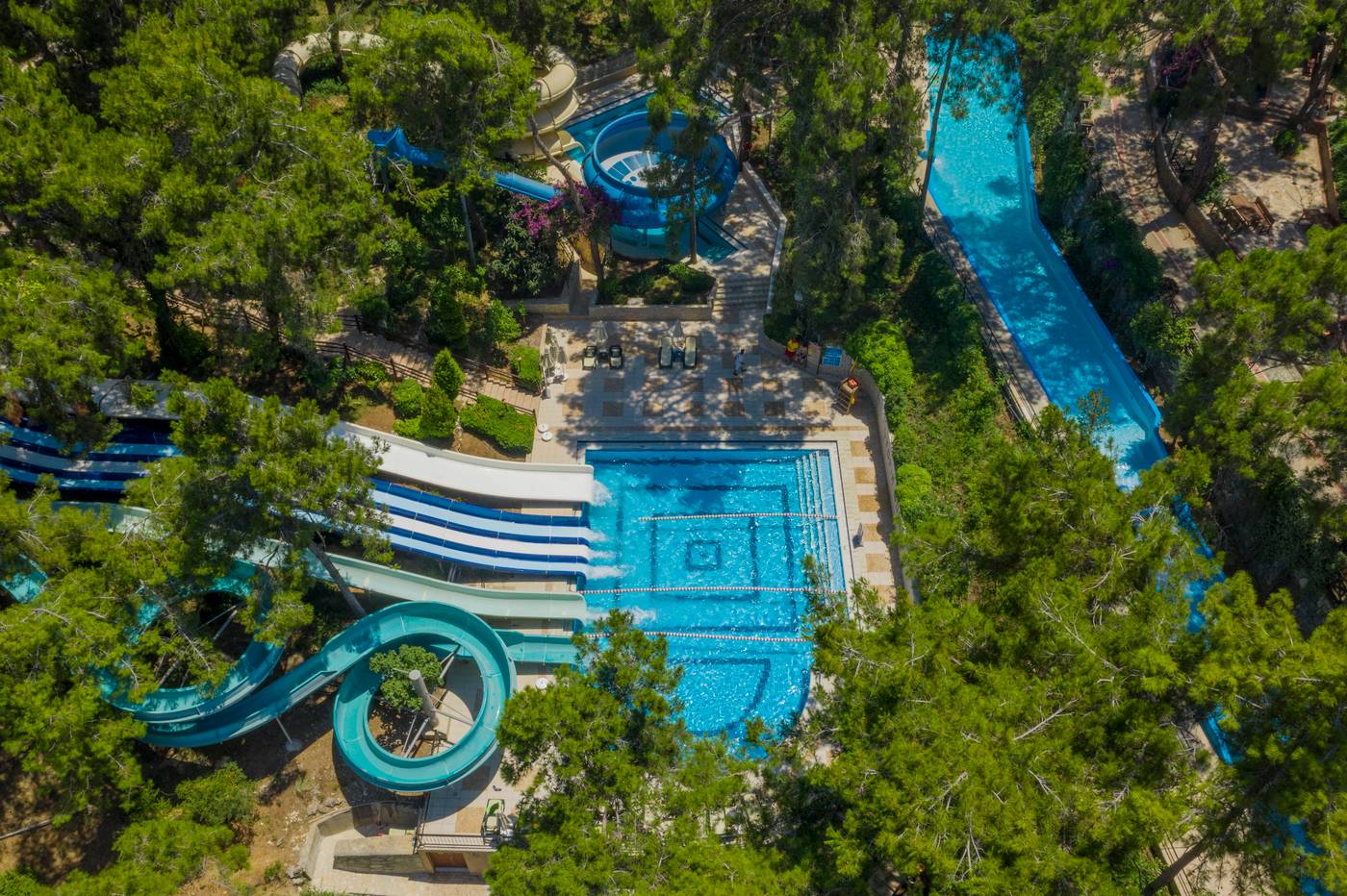 Utopia World Hotel