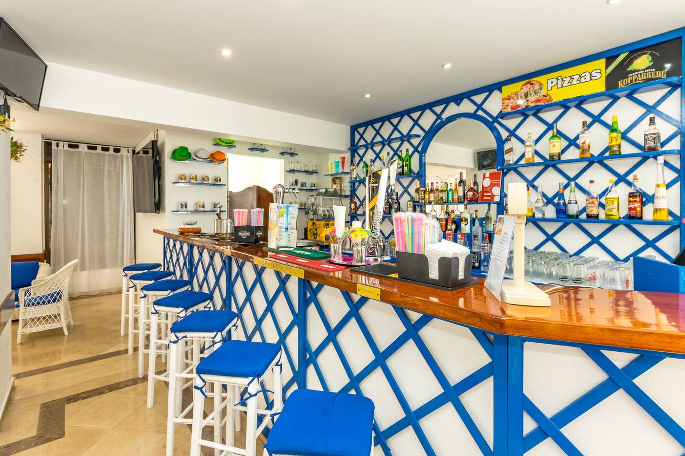 Janelas-do-Mar-Bar-50