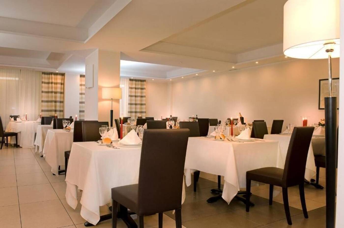 Cardinal-Hotel-St-Peter-Rome-Restaurant-41