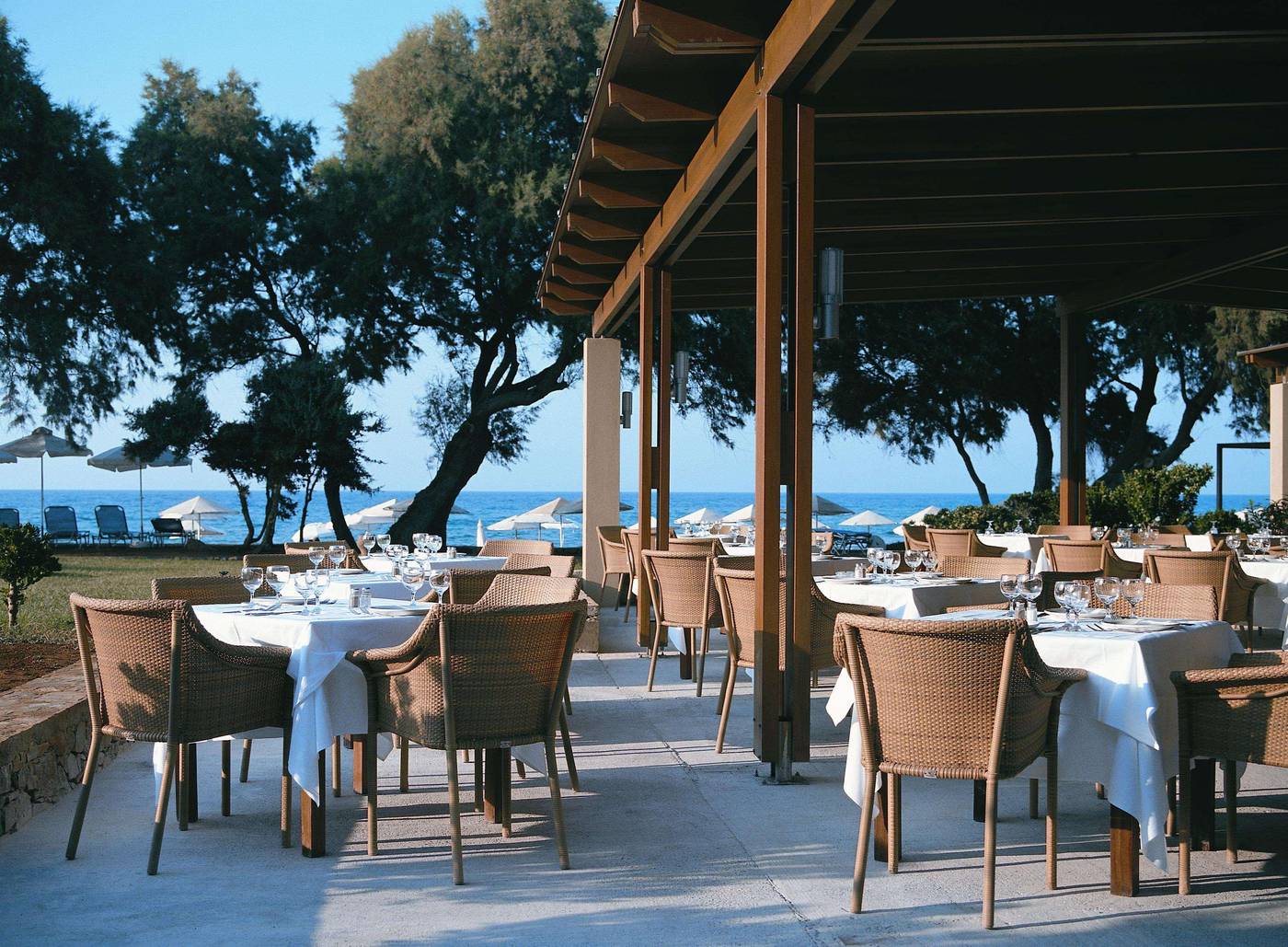 Kernos-Beach-Restaurant-15