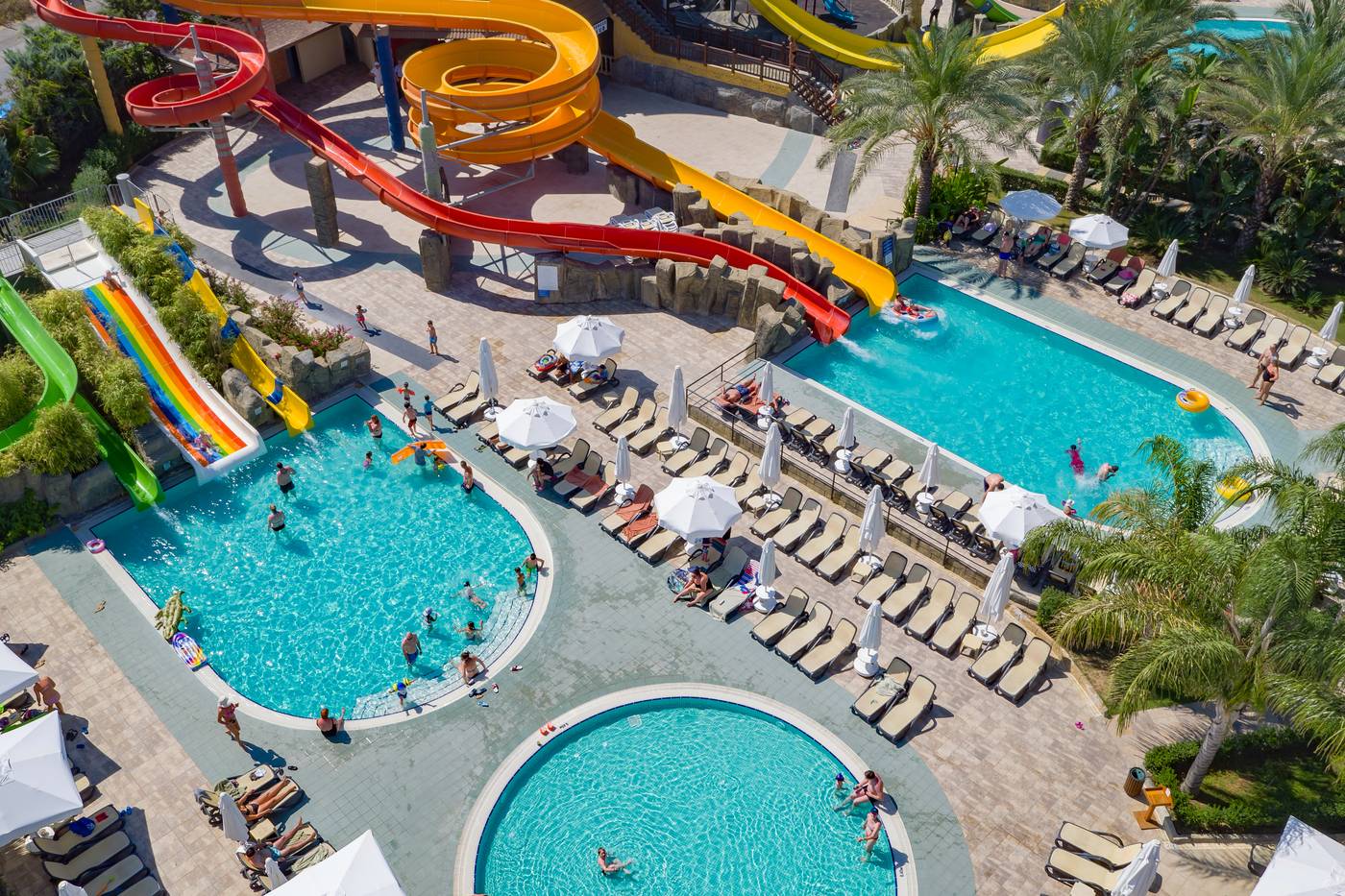 Royal-Dragon-Hotel-Pool-16