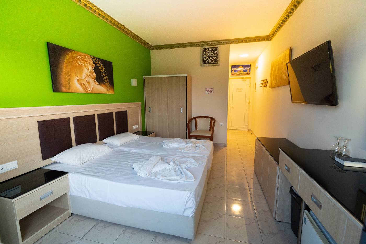 Grecian-Fantasia-Resort-Room-8