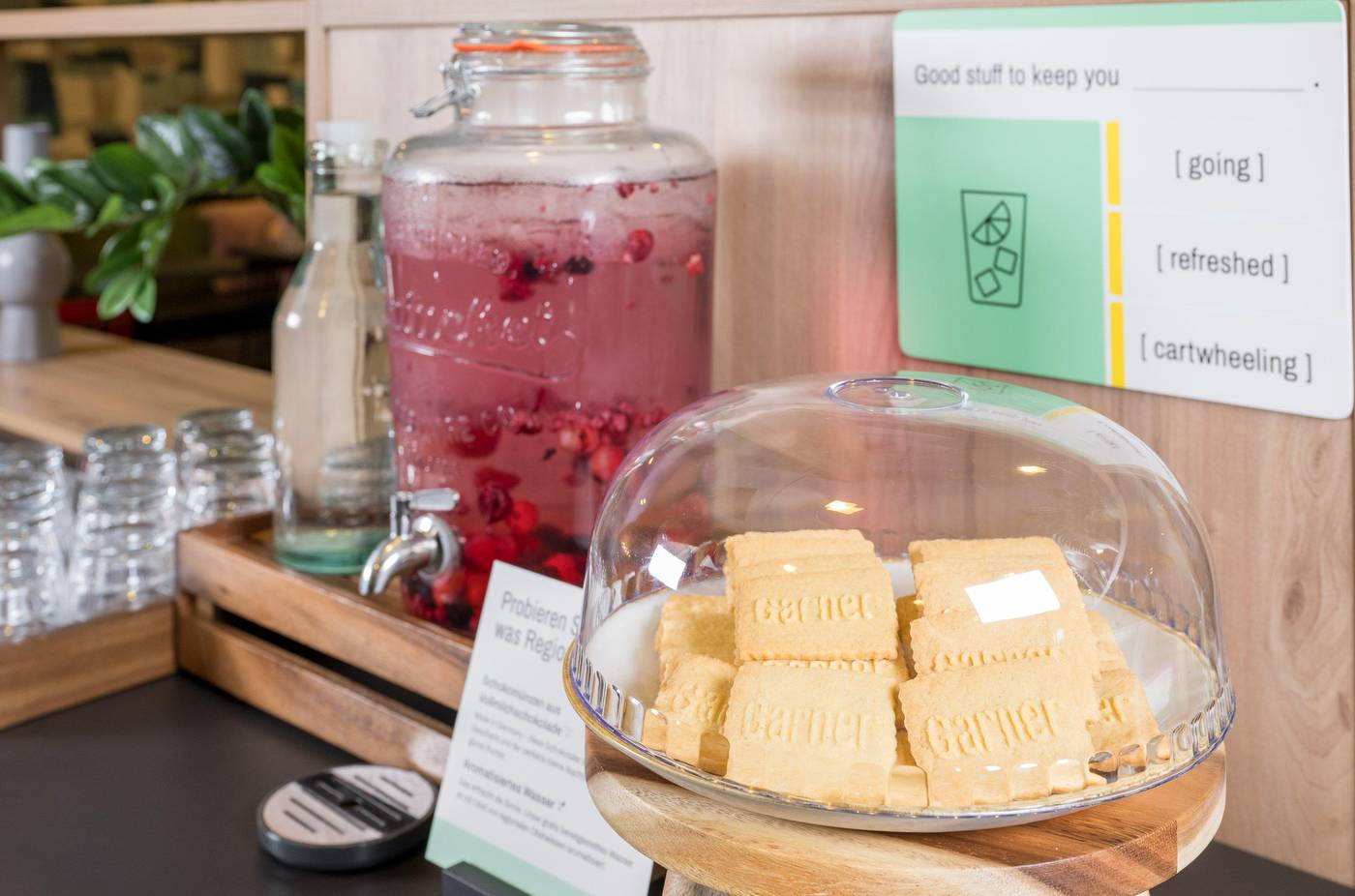 Select-Hotel-Berlin-The-Wall-General-view-60