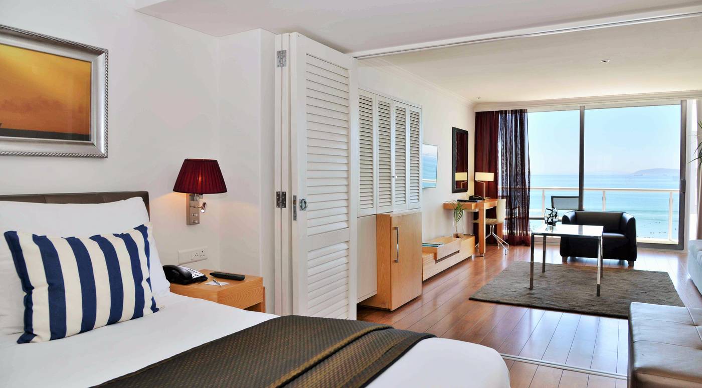 Radisson-Blu-Hotel-Waterfront-General-view-27