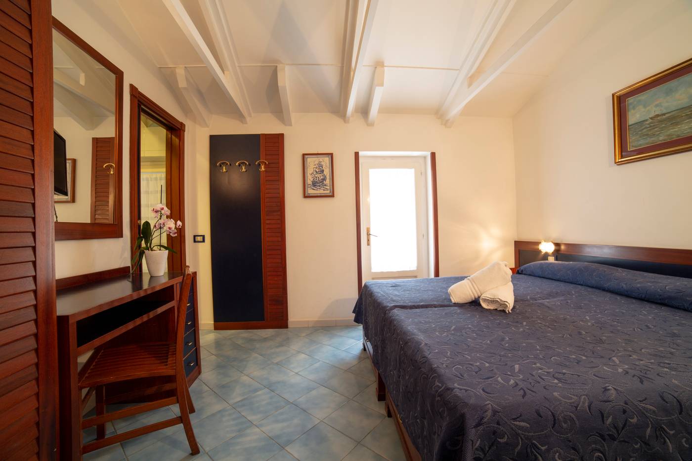 Hotel-Il-Faro-Sorrento-Room-7