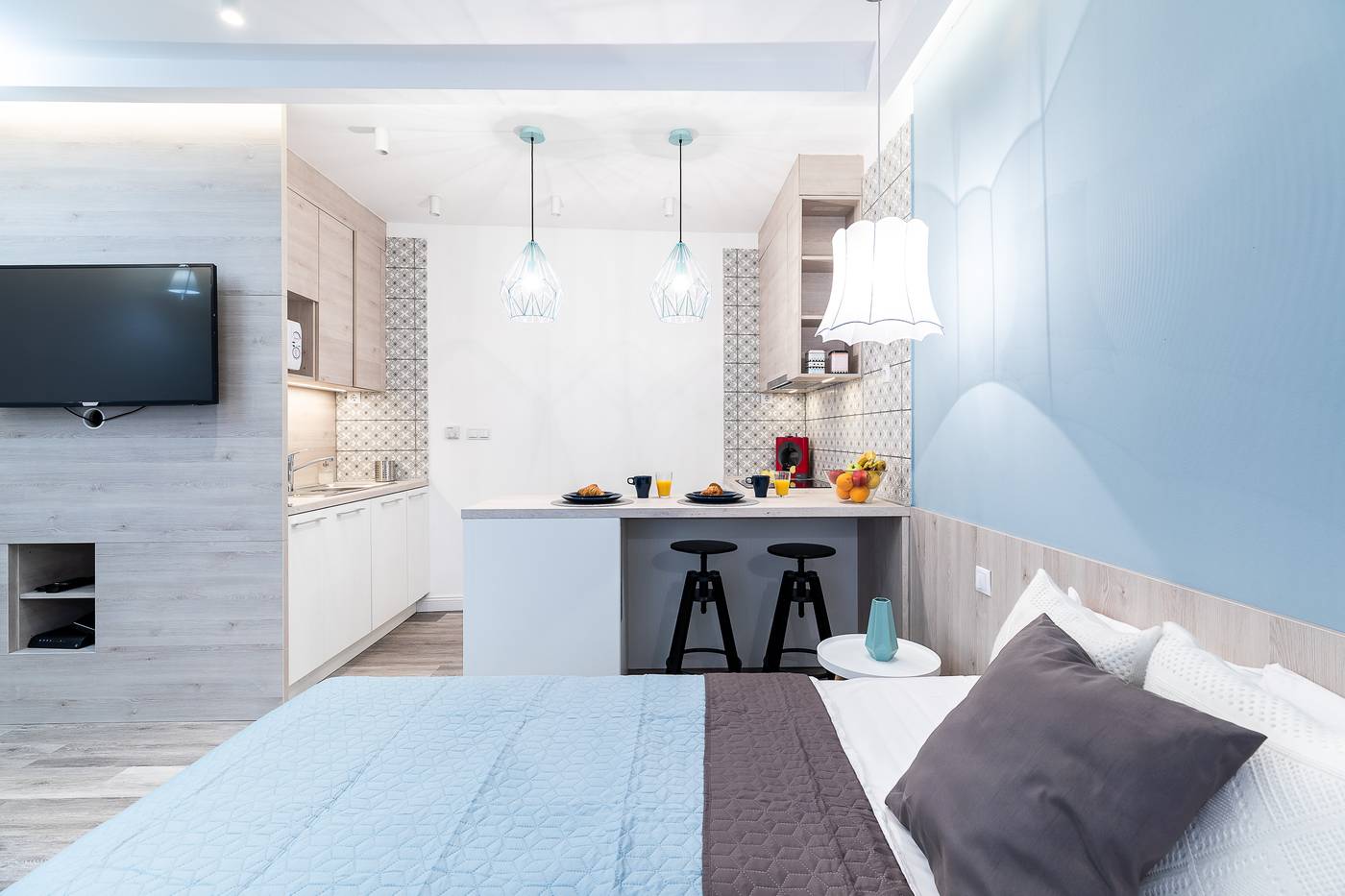 Vagabond-Broadway-Room-15