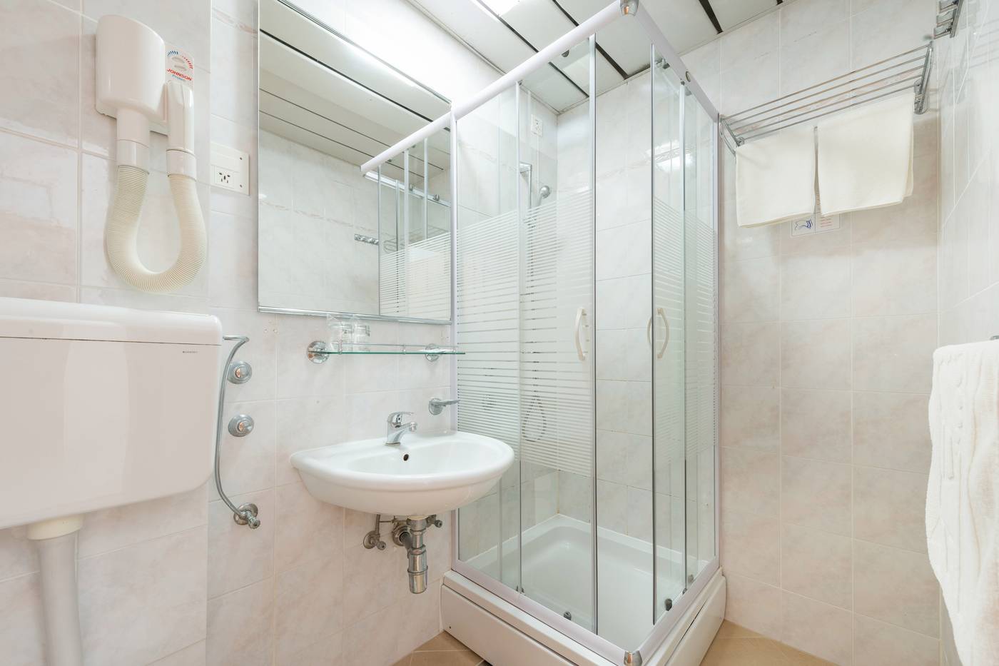 Hotel-Splendid-Room-31